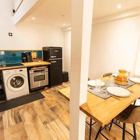 Dolce Clemenceau - Center 4 People Apartmán