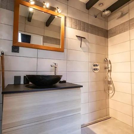 Dolce Clemenceau - Center 4 People *